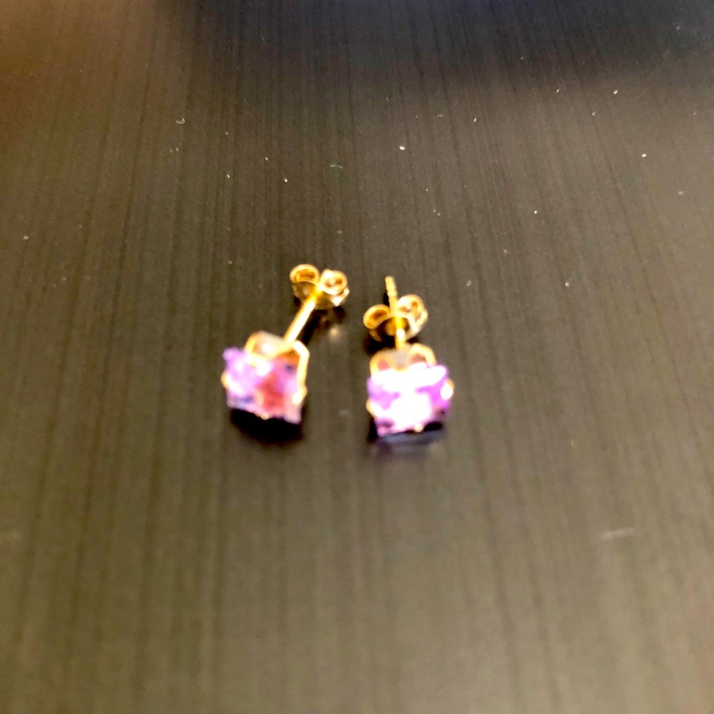 14K Amethyst gold stud earrings